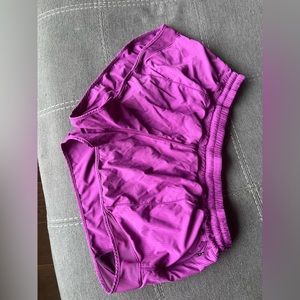 Lululemon Hotty hots size 12